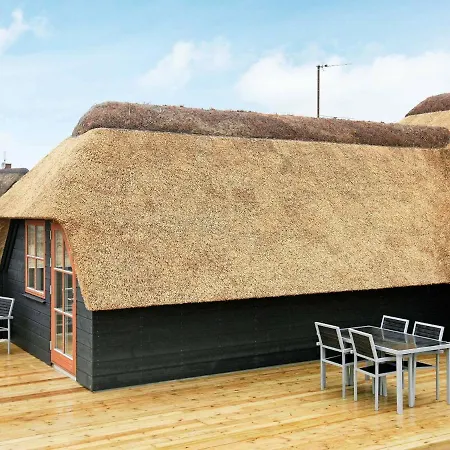 Two-bedroom Holiday In 3 Dom wakacyjny *